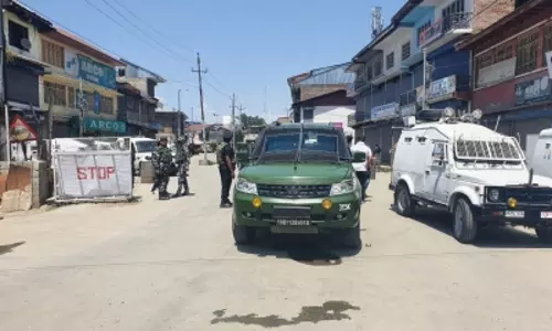 2 civilians, 2 cops killed in militant attack in J&Ks Sopore