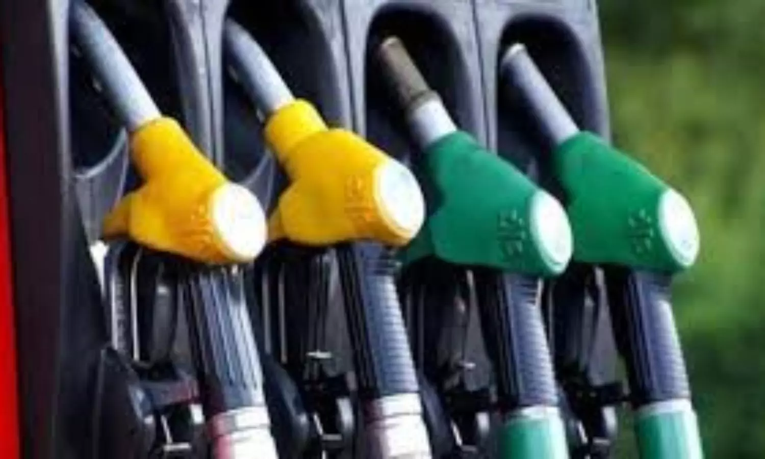 Fuel prices remain steady on Sunday  after two days of surge