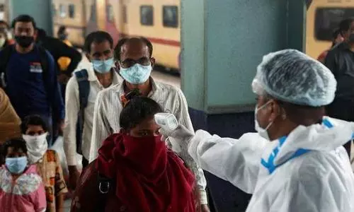 India daily COVID counts show constant fall but deaths remain over 3000