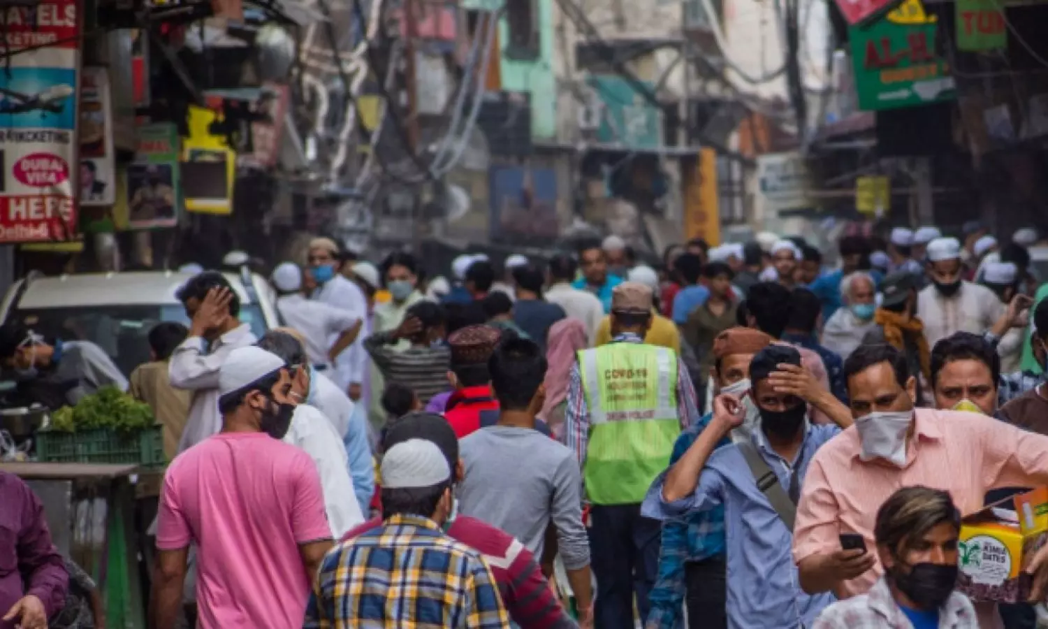 Delhi HC warns protocol violation will hasten Covid 3rd wave; unlocked markets see crowding