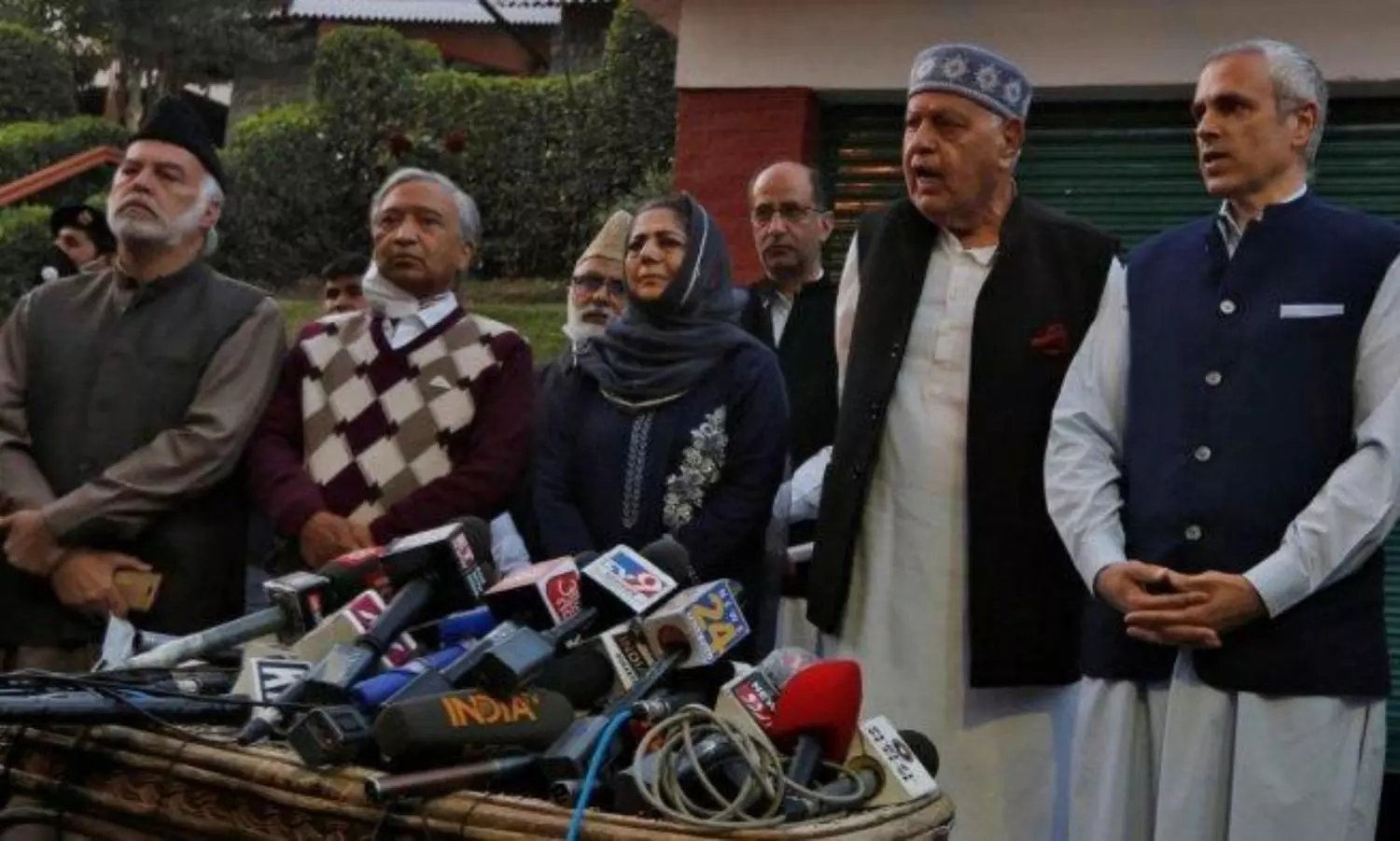 Kashmiri leaders see PMs call for meeting as good gesture towards reconciliation