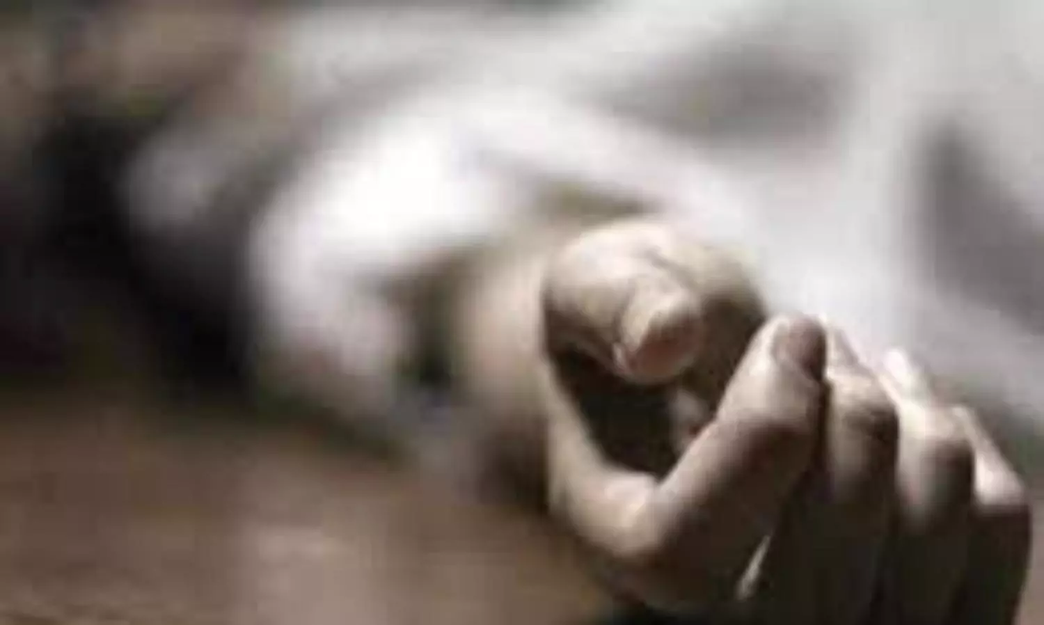 Debt: 6 members of farmer family commit suicide in Karnataka