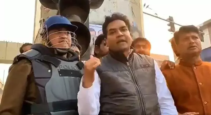 Officers, including DCP seen with Kapil Mishra, seek Awards for Delhi riot duty Officers, including DCP seen with Kapil Mishra, seek Awards for Delhi riot duty