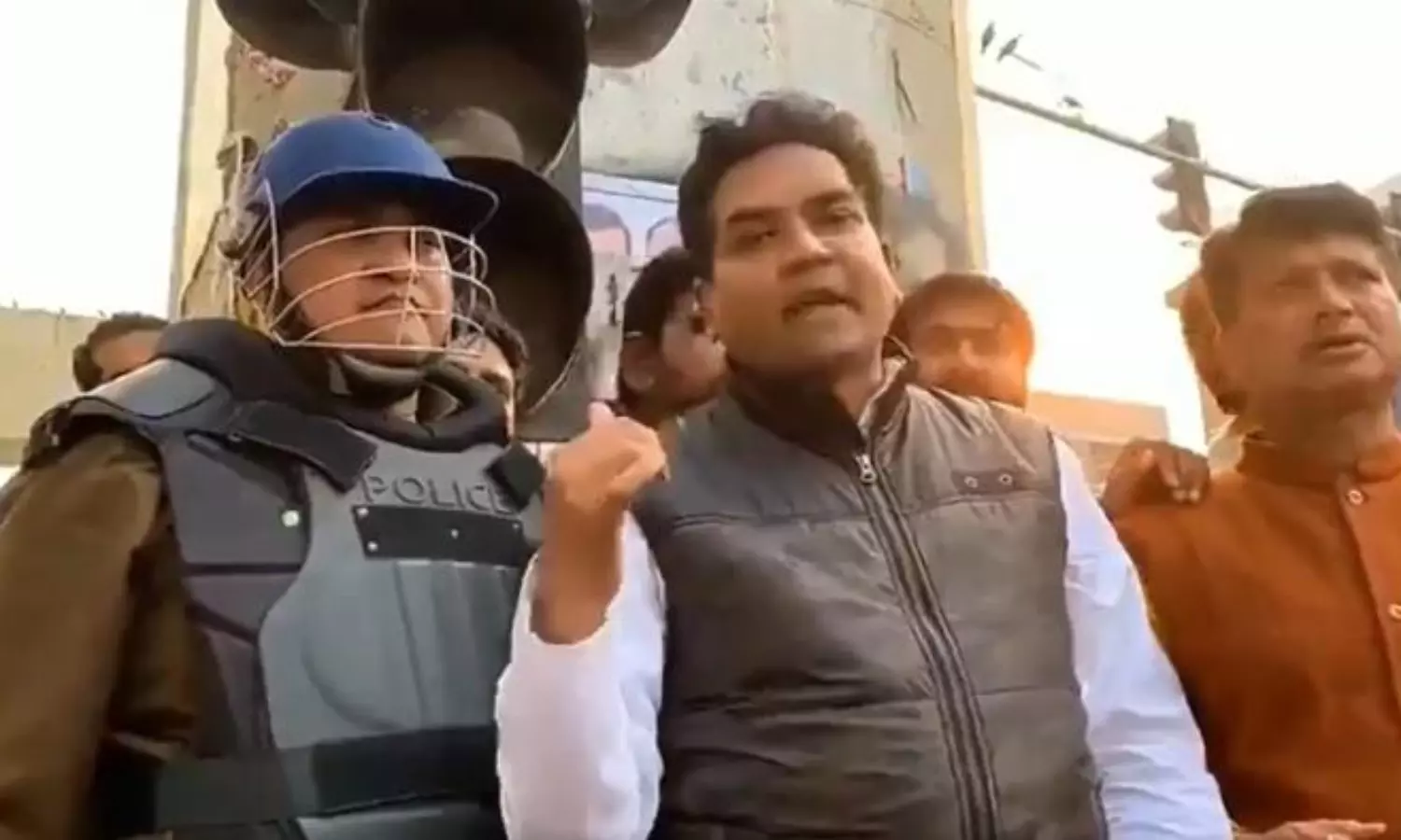 Officers, including DCP seen with Kapil Mishra, seek Awards for Delhi riot duty