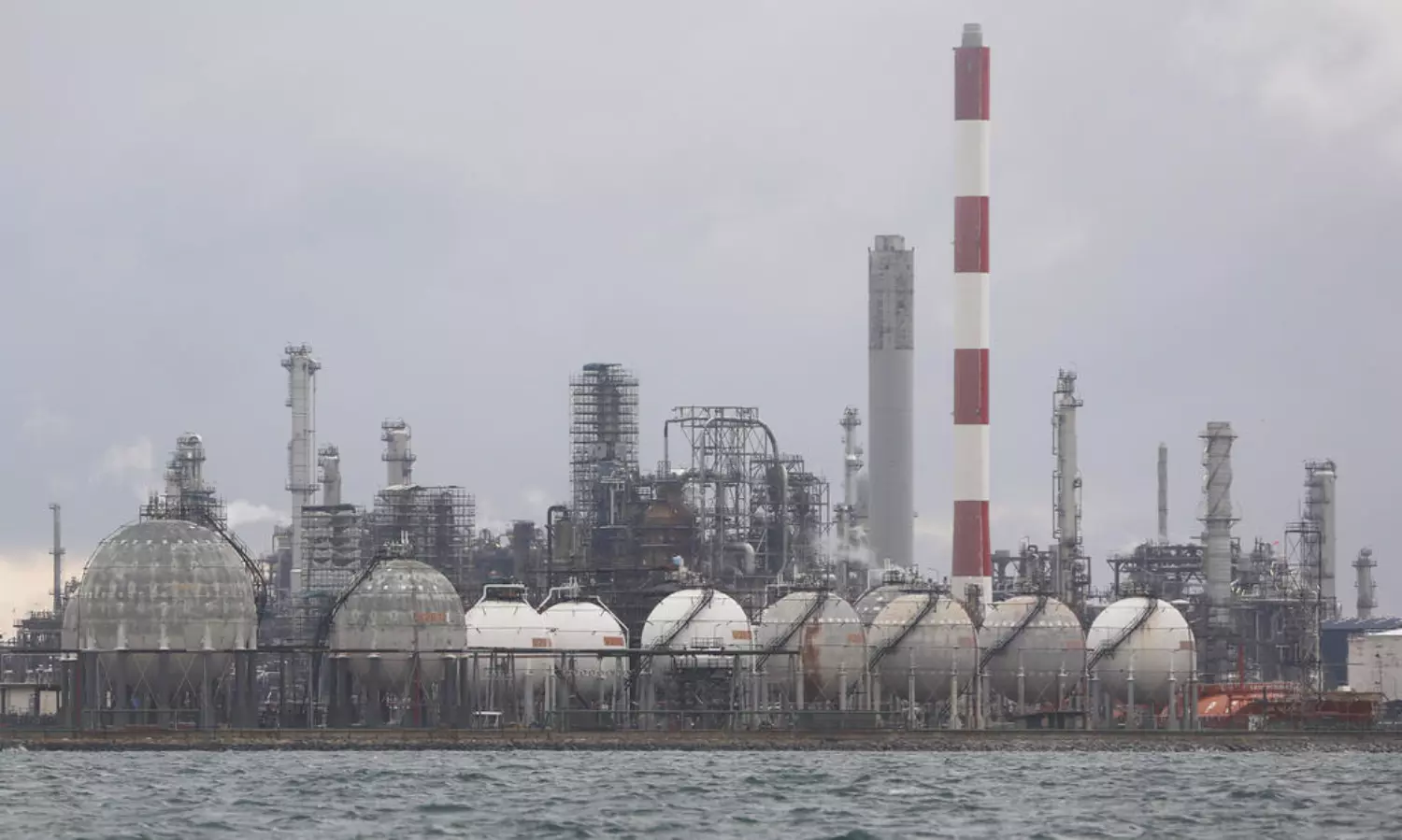 Indian national, associate jailed for siphoning oil from Shells Singapore refinery