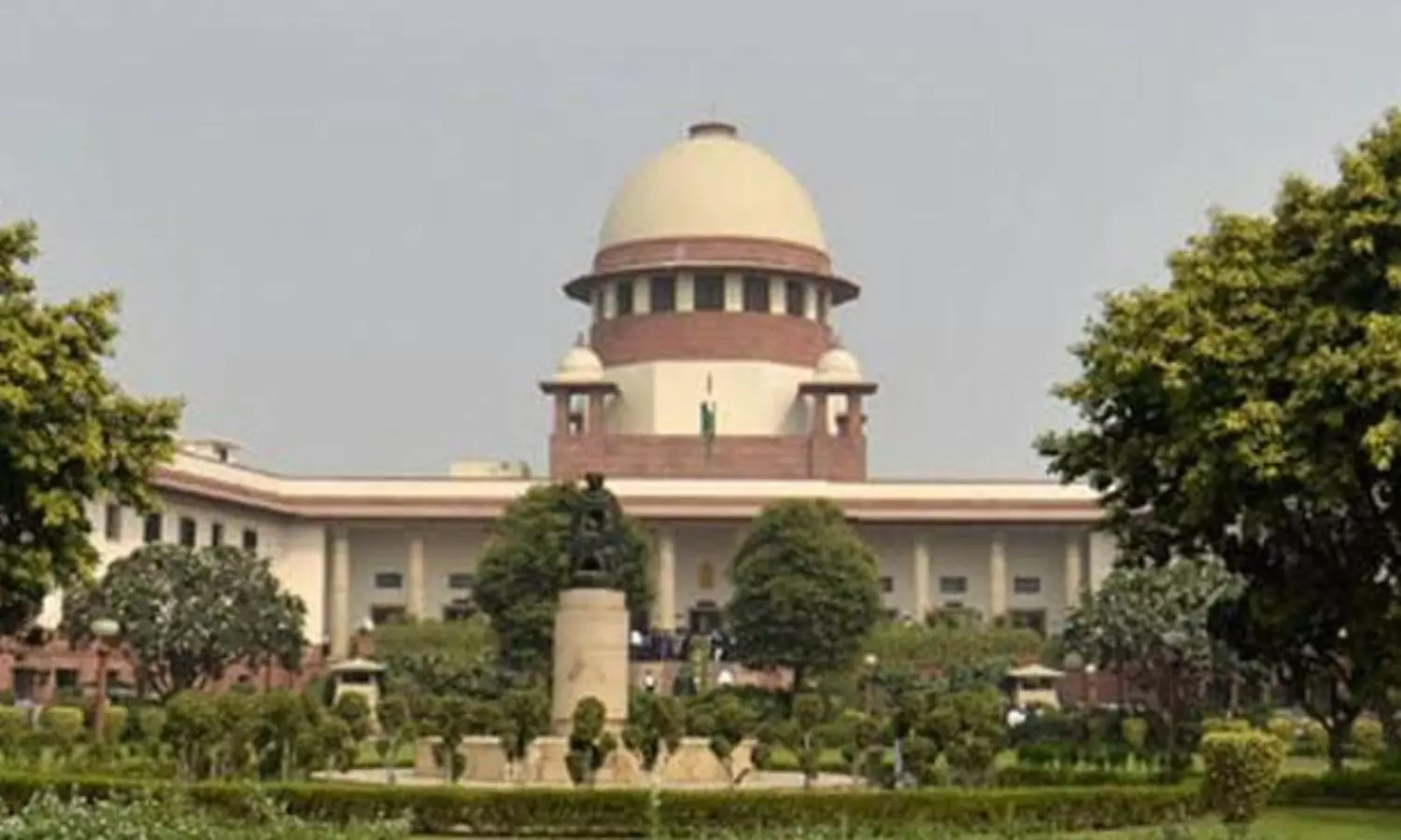 Centre moves SC seeking transfer of pleas challenging IT Rules to Apex court