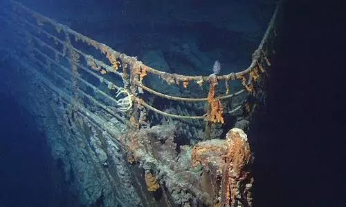 Titanic is disappearing, wreckages decay to be documented