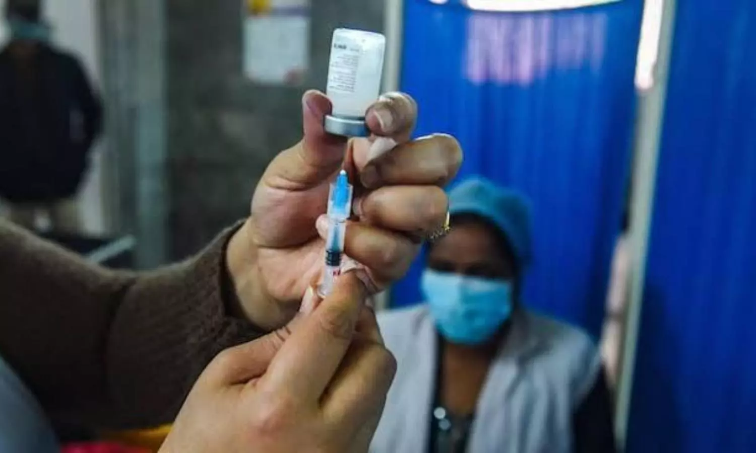 Indias cumulative COVID-19 vaccination coverage crosses 37 crore