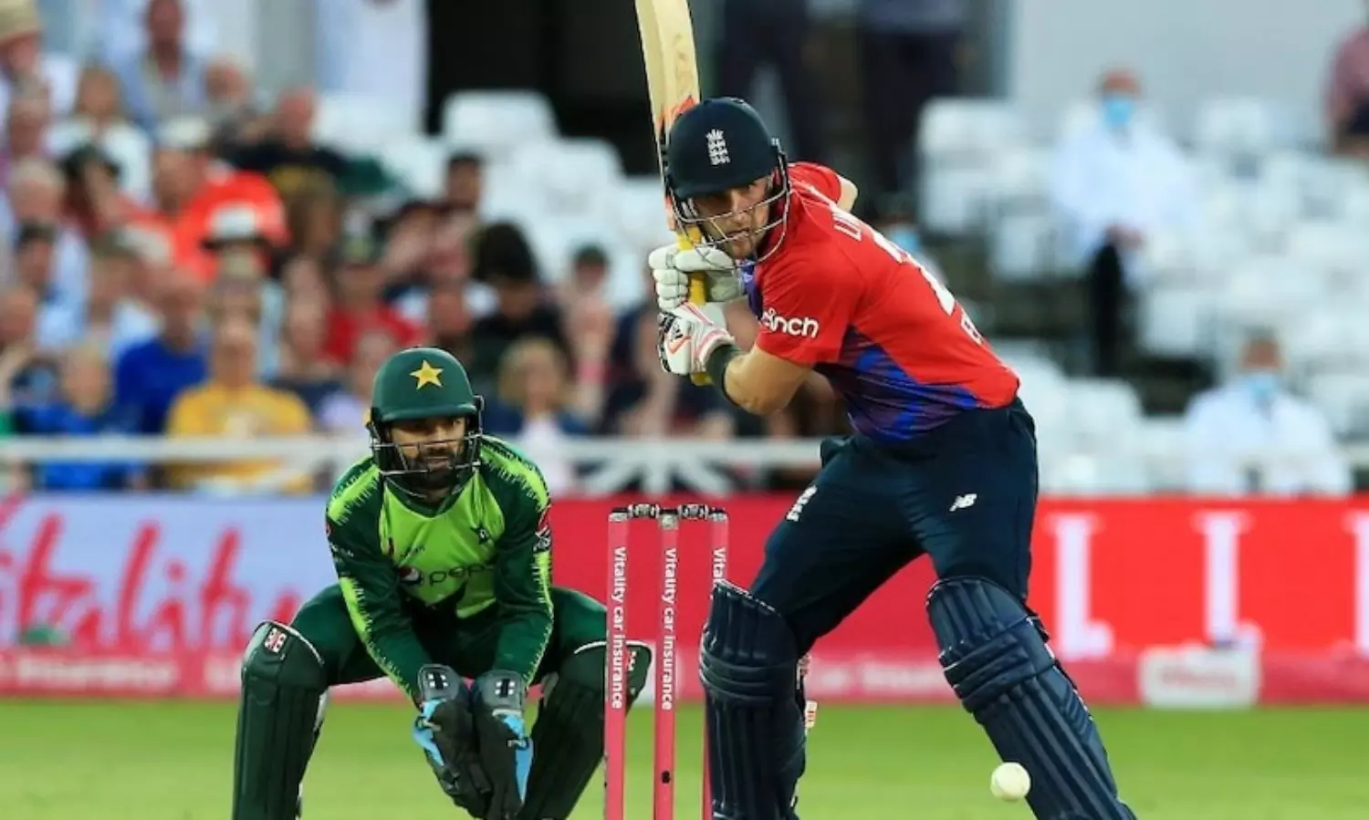 Pakistan stuns England with bowl and bat