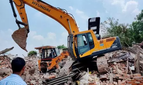 UN asks India to halt eviction of 1 lakh people from Khori village  in midst of monsoon rains