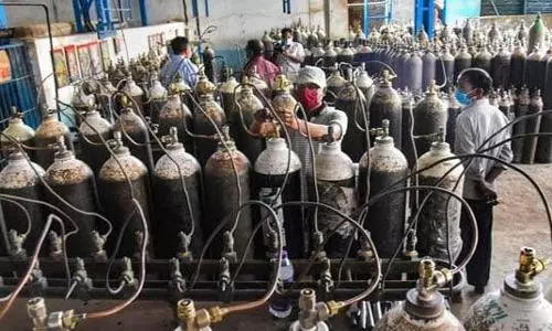 Centre asks states, UTs for data on deaths due to oxygen shortage: Report