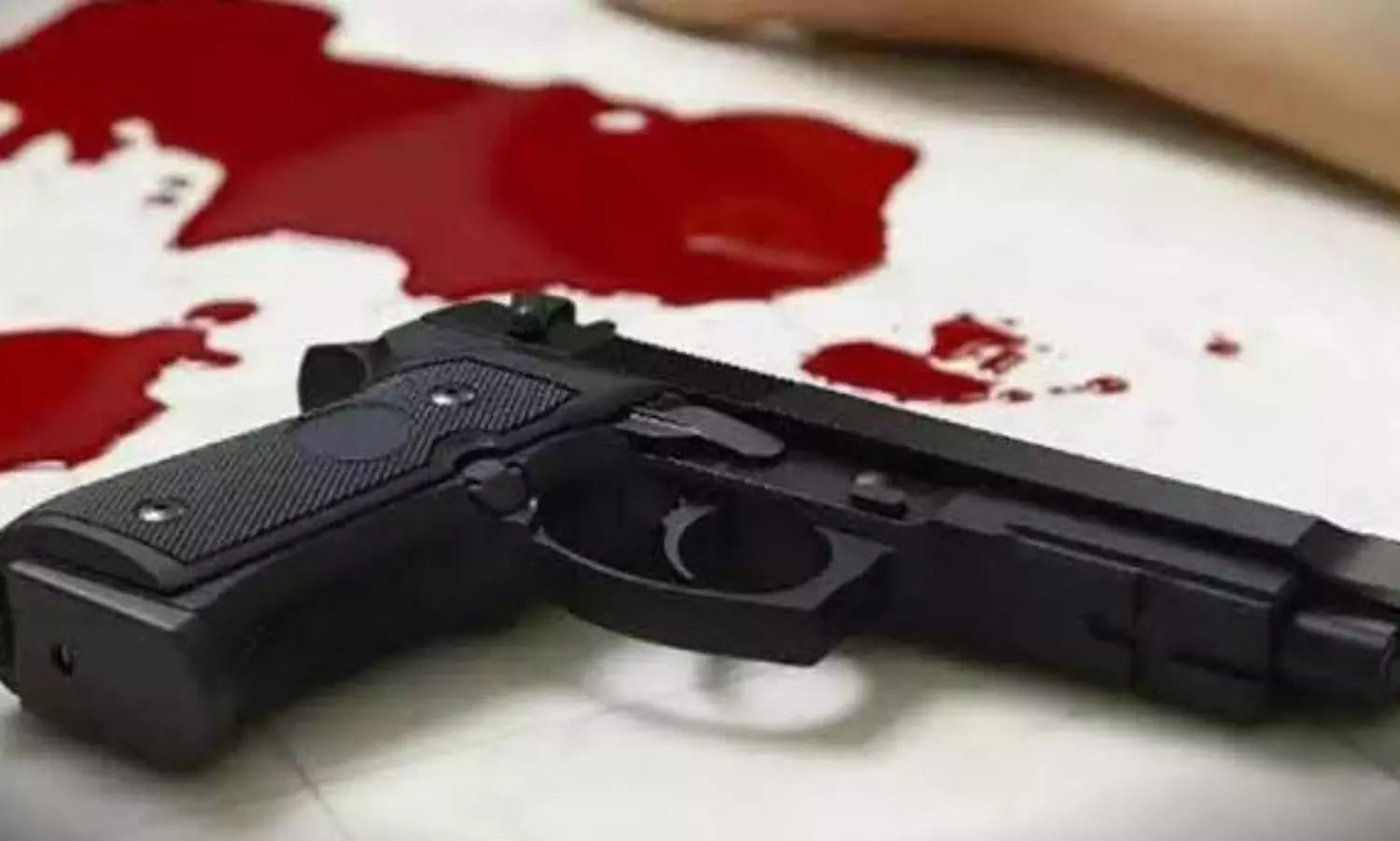 Youth shoots dead female house surgeon in Ernakulam, kills himself