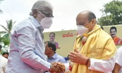 BSP MLA and Dalit leader N Mahesh joins BJP in Karnataka