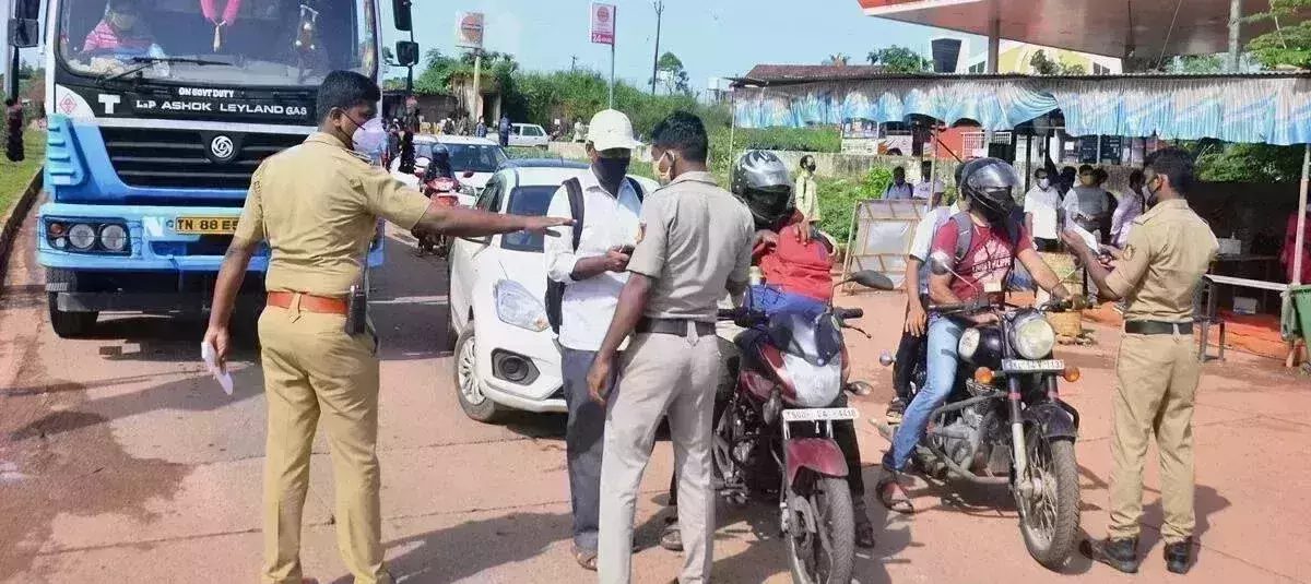 Karnataka imposes weekend curfew in districts bordering Kerala, Maharashtra