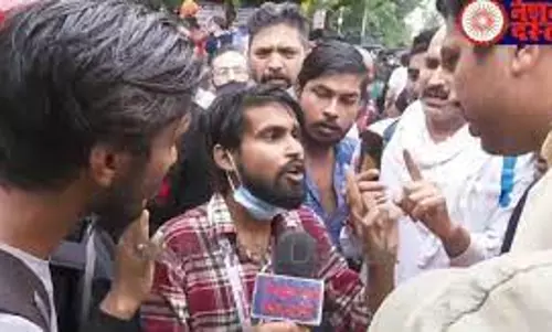 Journalist forced to chant Jai Shri Ram at Jantar Mantar rally, Cornered upon refusal
