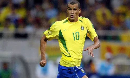 Brazils Rivaldo calls it a career