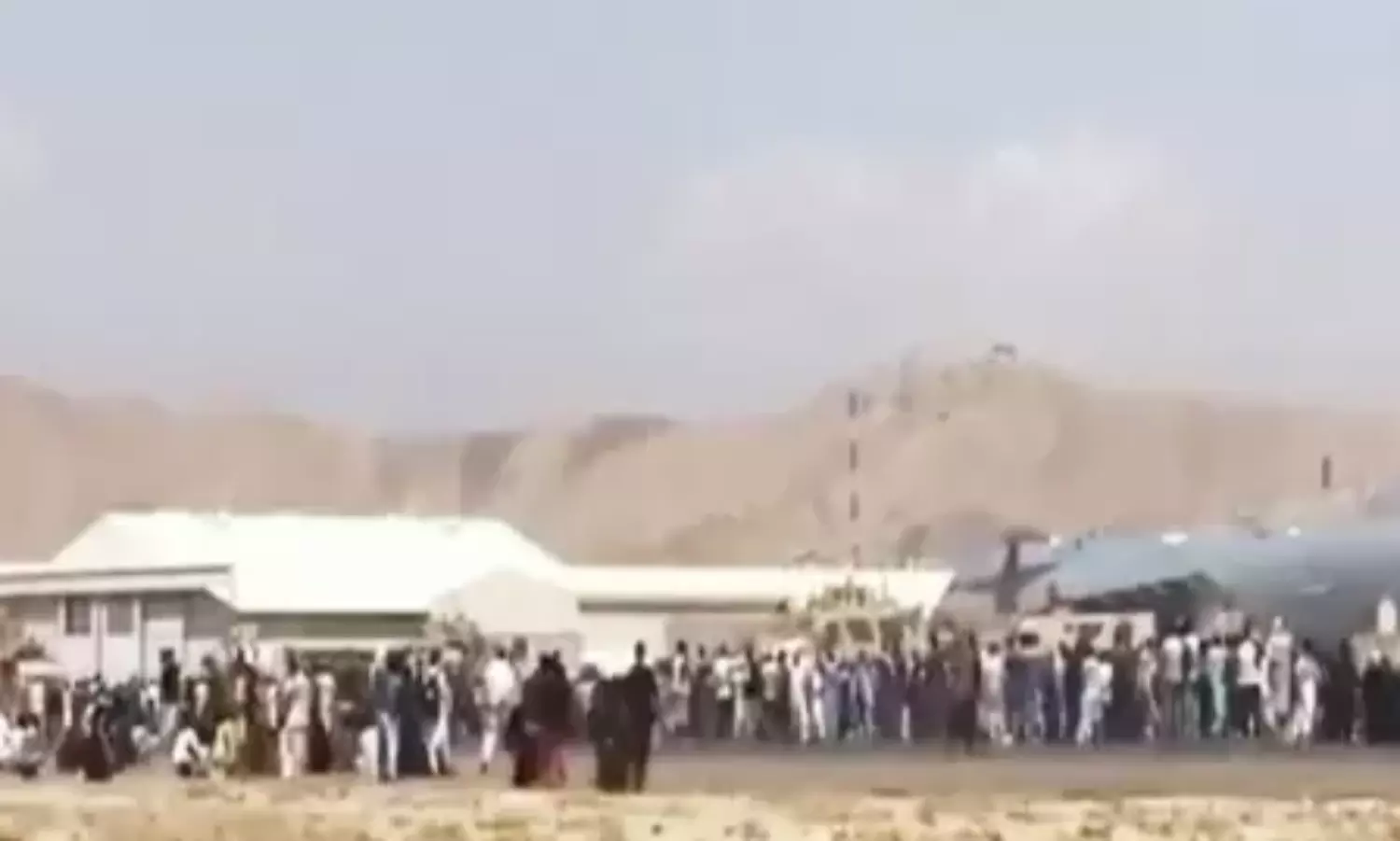 U.S. soldiers fire tear gas to control crowd at Kabul airport