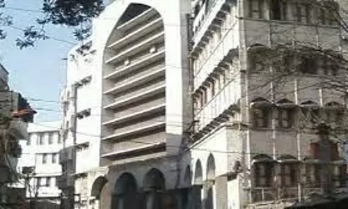 Delhi HC raps police for not allowing residents to stay in Nizamuddin Markaz