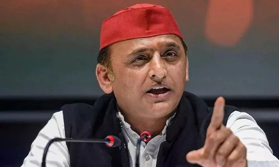 Fear of historical defeat puts Babaji under pressure: Akhilesh Yadav