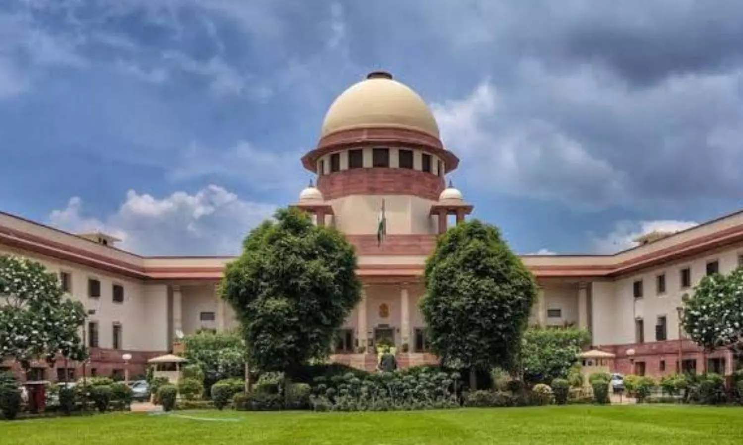 SC says criminal cases against MPs, MLAs cant be withdrawn without HC orders