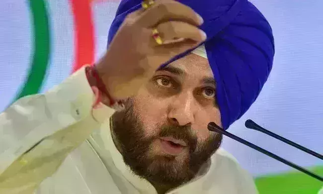 Navjot Singh Sidhu resigns as Punjab Congress Chief