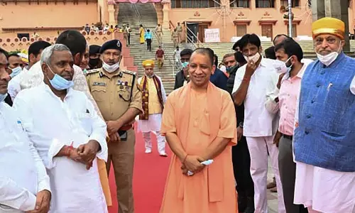 Yogi Adityanath orders to make Mathura meat, liquor free