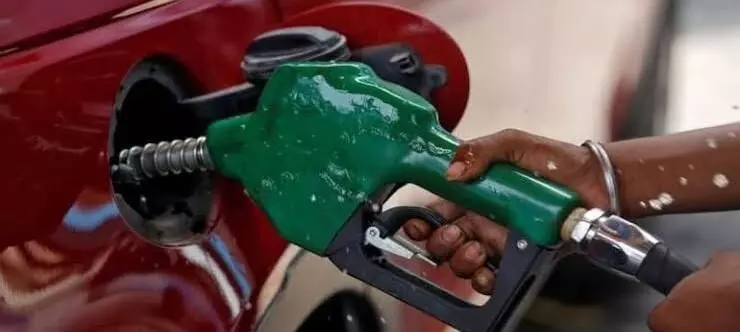 Respite for common man as fuel prices cut by 15 paise per litre after a weeks break