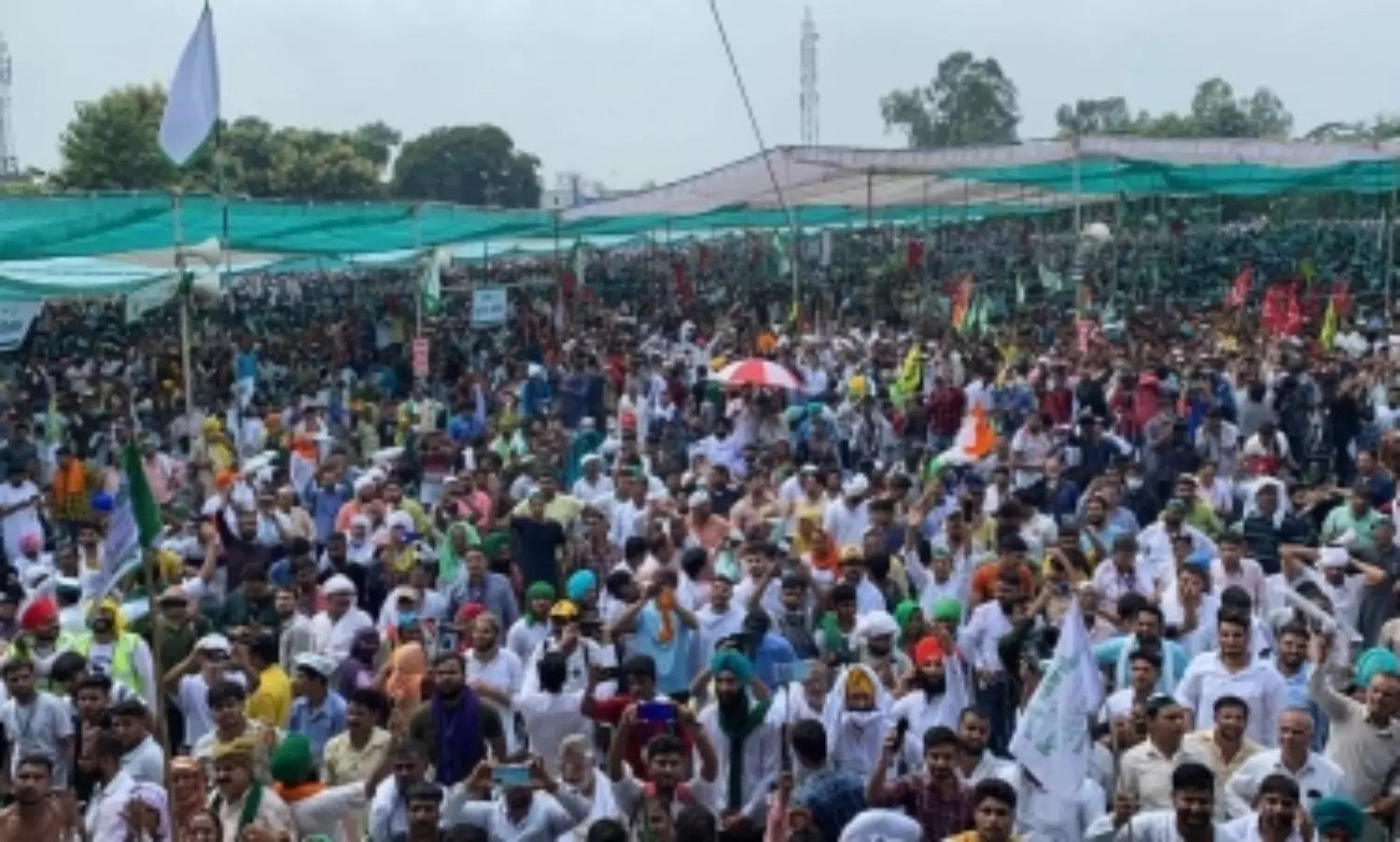 Farmers meet with Karnal DC inconclusive, protesters march towards mini-secretariat