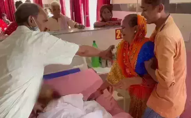 Five-year-old girl dies of dengue after familys 3hr hospital ordeal in UP