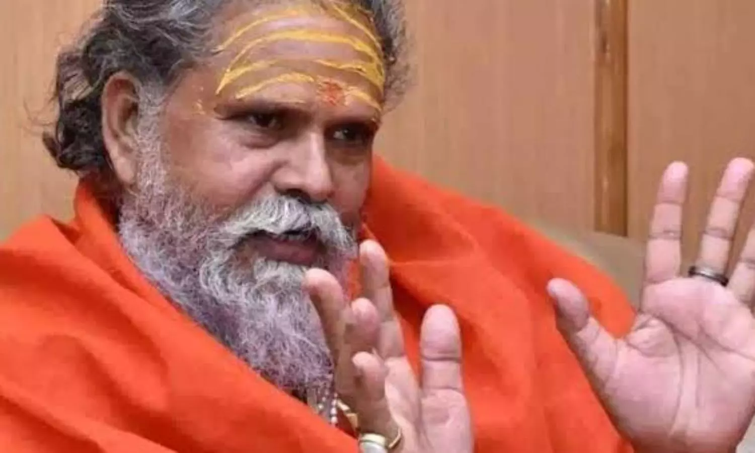 Yogi orders CBI probe into seer Narendra Giris death