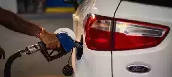 Petrol rates hiked after 22 days, diesel becomes costlier for fourth straight day