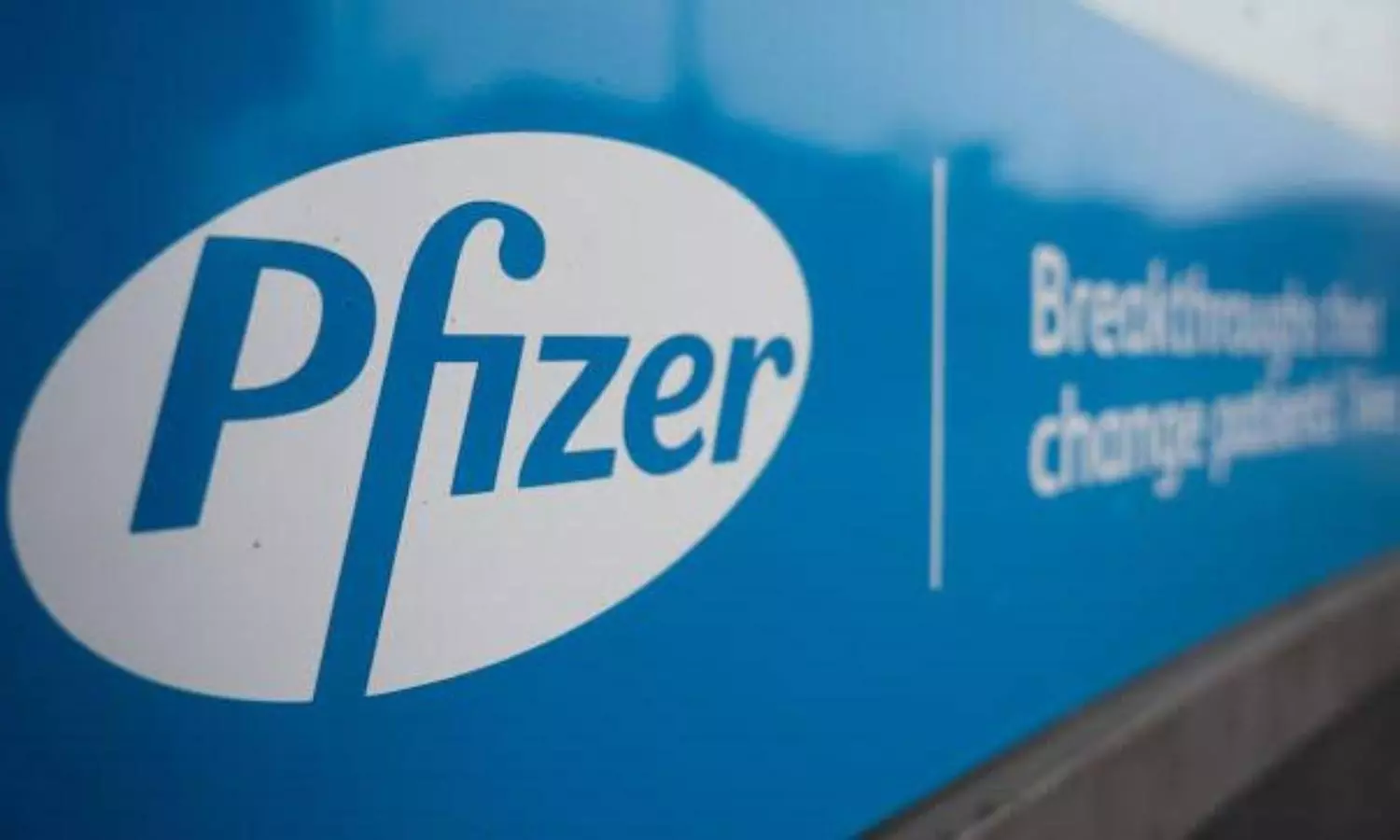 Pfizer begins trial of mRNA flu vaccine