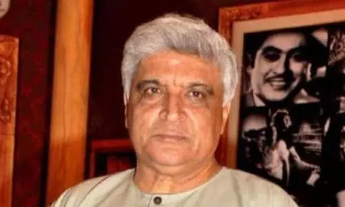 Thane court issues show-cause notice against Javed Akthar for comparing RSS to Taliban