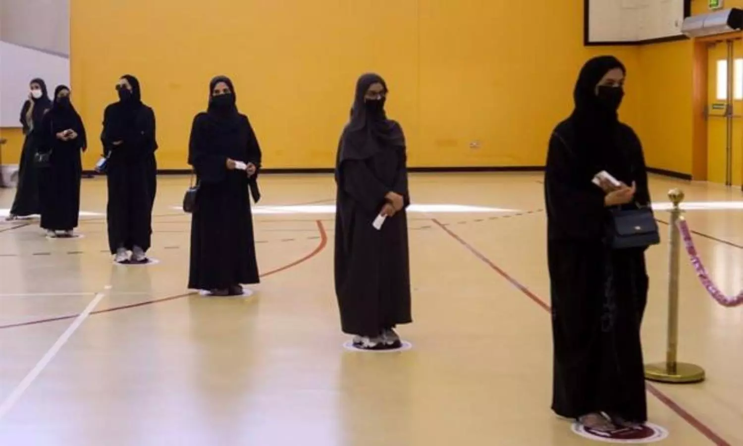 No women candidates elected in Qatars first legislative polls