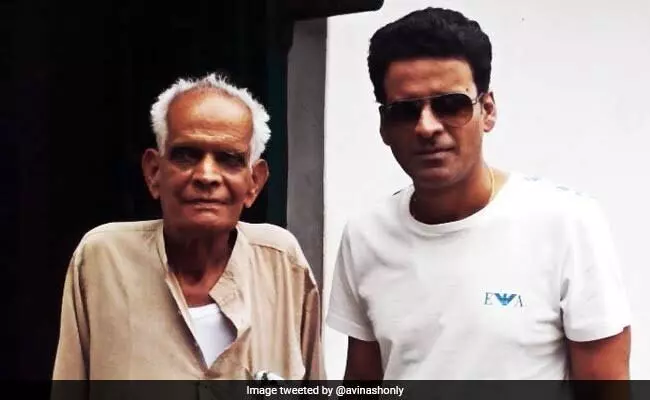 Actor Manoj Bajpayees father passes away