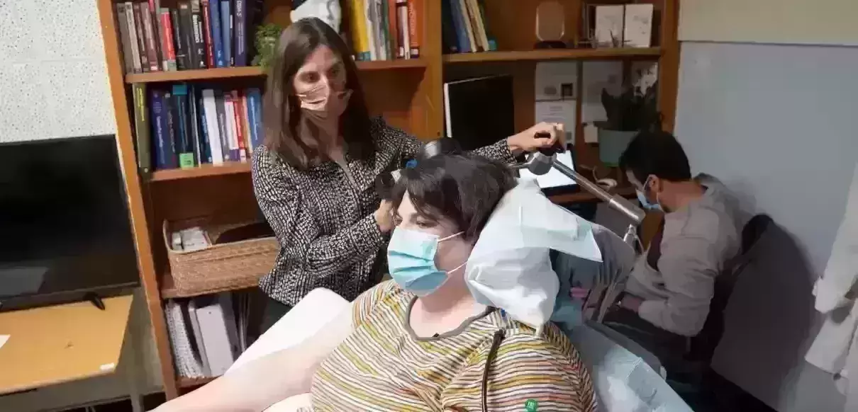 Electrical brain implant relieves womans severe depression in US