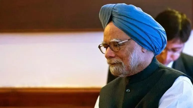 Former PM Manmohan Singh admitted to AIIMS