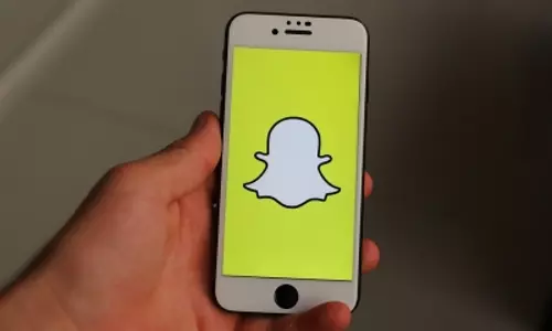 Now share real-time location with friends on Snapchat