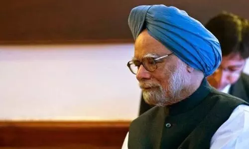 Former PM Manmohan Singh admitted to AIIMS