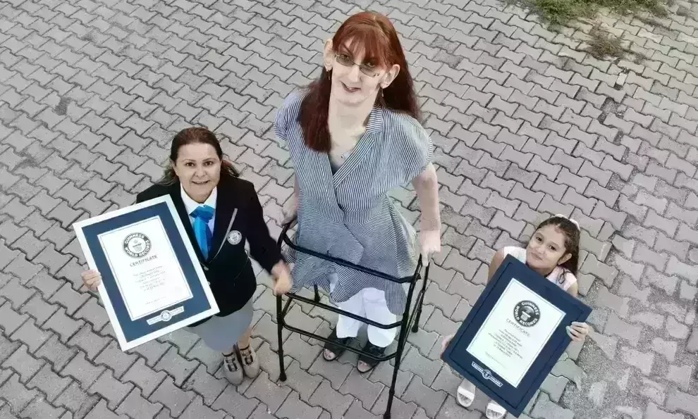 Guinness World Records crowns worlds tallest woman in Turkey