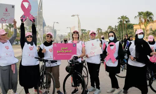Saudi businesses think pink to highlight breast cancer risks in women, men