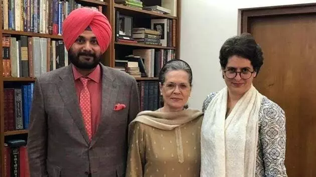 Punjabs last chance: Sidhu appeals to Sonia Gandhi