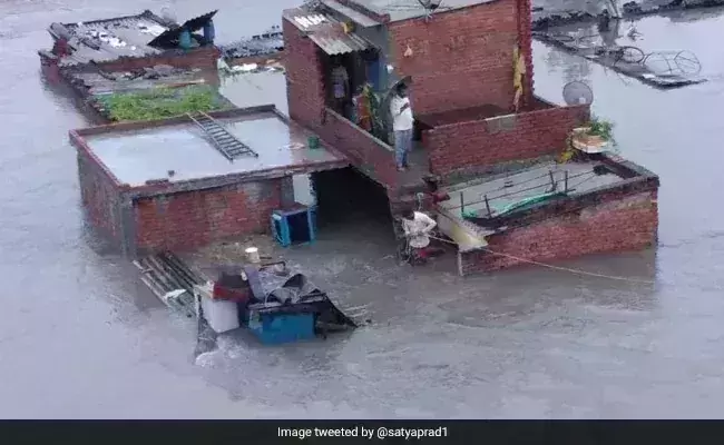 Incessant rain claims 22 lives in Uttarakhand