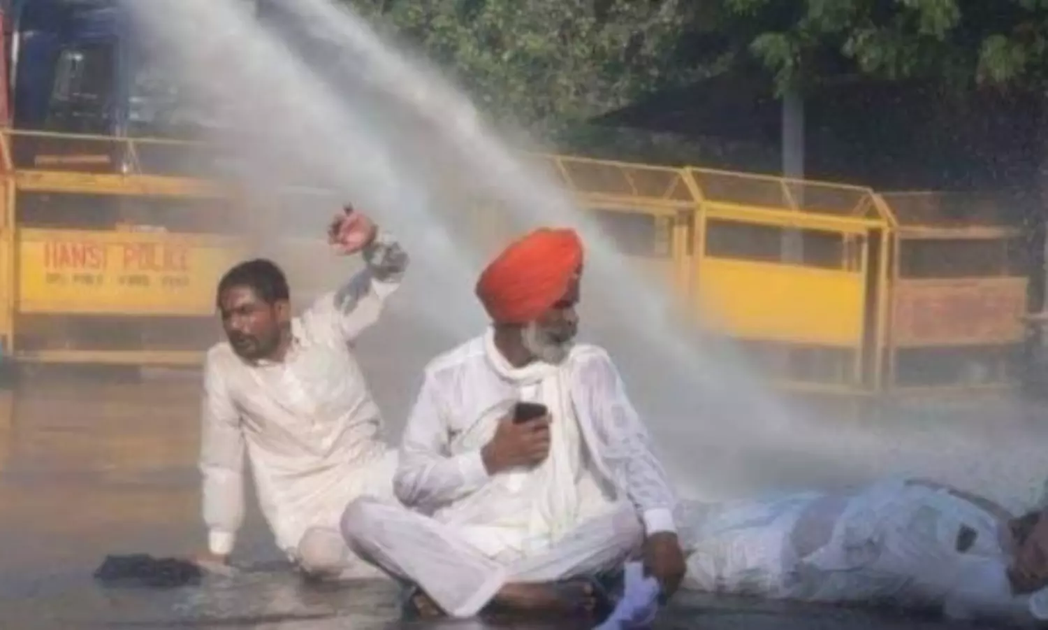 RSS advises BJP to be tolerant towards farmers for UP poll