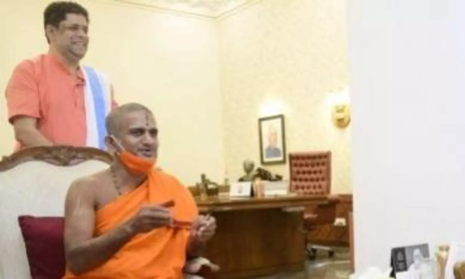 Hindus do not have a violent mentality unlike other religions: Pejawar Seer