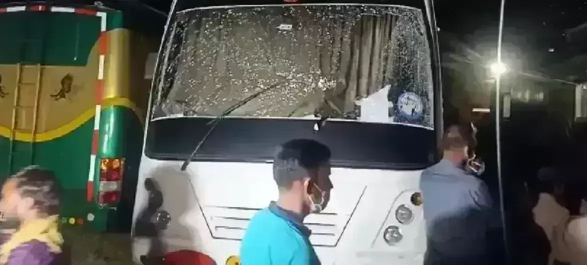 Ashram 3 sets in Bhopal vandalised by Bajrang Dal, ink thrown at Prakash Jha