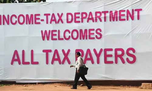 India expects 10% more tax revenue this fiscal as fuel prices still hot