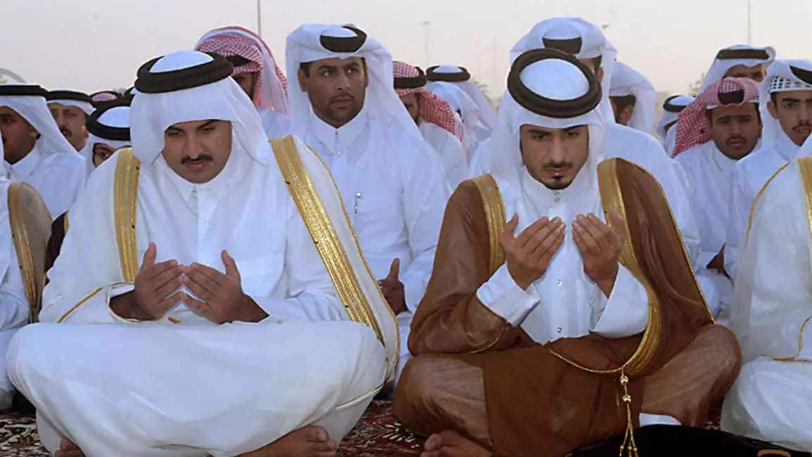 Qatar Amir, and Father Amir, perform Istisqa prayer for rain