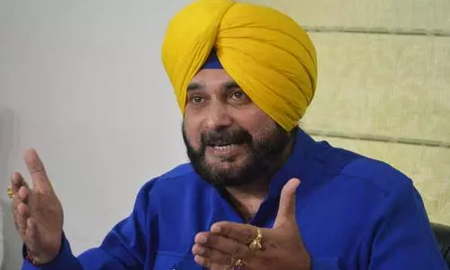 Punjab CM refuses to accept resignation of AG, Sidhu steps up attacks on government