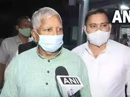 Lalu Yadav calls fuel price cut Modi Govt drama for UP Lalu Yadav calls fuel price cut Modi Govt drama for UP